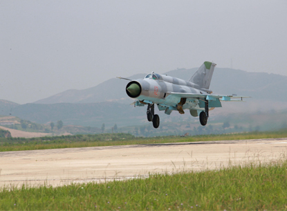 150714 - SK - Der große Songun-Heerführer Marschall KIM JONG UN - 33