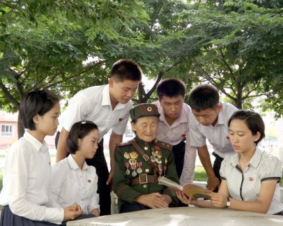 150727 - SK - Enkelkinder der Kriegsveteranen - 01