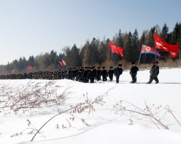 150808 - SK - Wir werden immer den Berg Paektu besteigen - 04