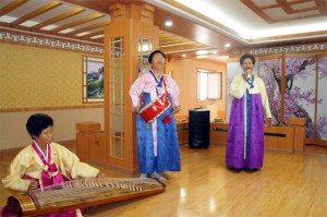 151008 - SK - Die Mutter - 05 - PdAK