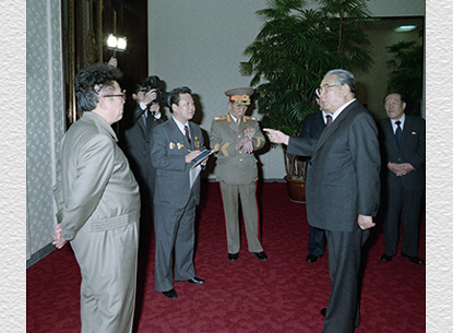 161217-sk-genosse-kim-jong-il-lebt-in-den-herzen-der-menschheit-ewig-fort-25