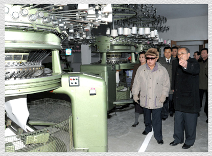 161217-sk-genosse-kim-jong-il-lebt-in-den-herzen-der-menschheit-ewig-fort-44